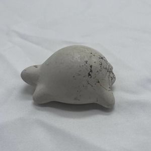 Pottery sculpture by Vail Horse Hair Native